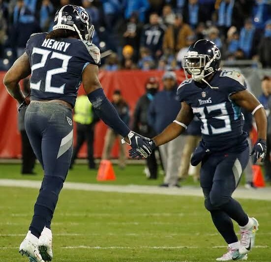 How Tall Is Derrick Henry? The Real Height of the NFL Superstar