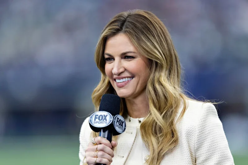 Erin Andrews Salary: How Much Does the FOX Sports Star Earn?